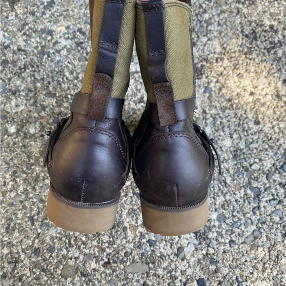 Teva DeLa Vina Waterproof Leather  Ankle Boots Fall Winter 6.5 - Picture 4 of 9